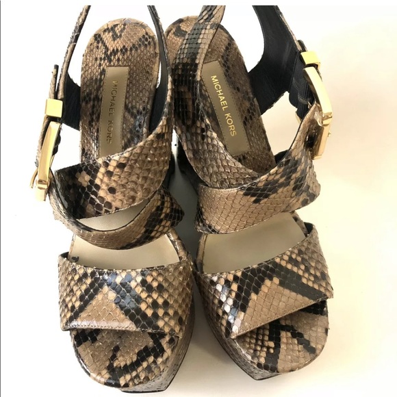 EUC Michael Kors 36.5 Reptile Print Wedge Platform - Picture 3 of 4